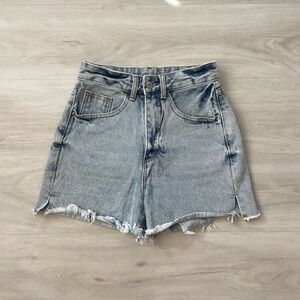 High-waisted Jean Shorts